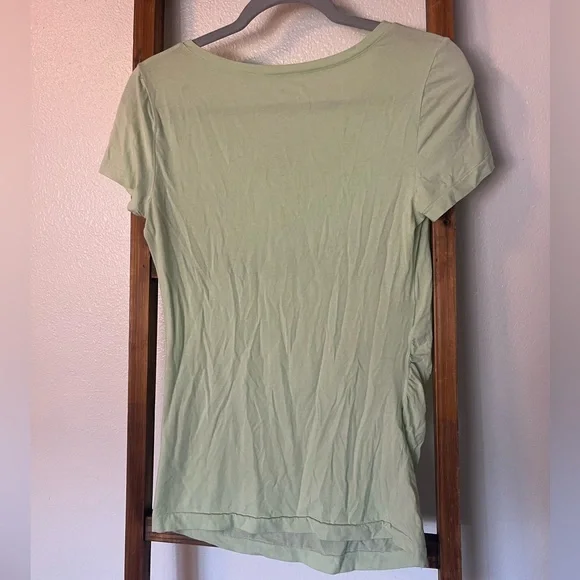 GapMaternity Light Green Knit V-Neck Short Sleeve T-Shirt M - Picture 2 of 3